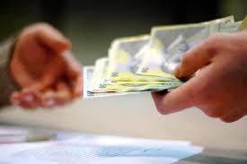 ANAF: 16% dintre cei care încasează salarii nete de circa 10.000 de lei/lună lucrează la stat