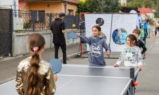 Fără mașini duminică pe o stradă din Mărăști. A fost transformată în spațiu de joacă