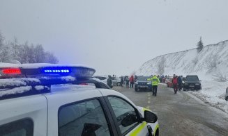 Atenție, dacă mergeți pe Transalpina! Accesul spre Rânca, permis numai cu lanțuri antiderapante. Excepție fac mașinile 4x4