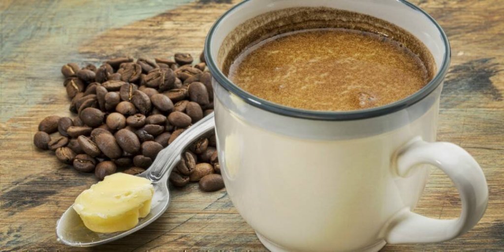 Cafea cu unt? O nutriționistă din Cluj demontează acest trend: "Prostie monumentală"