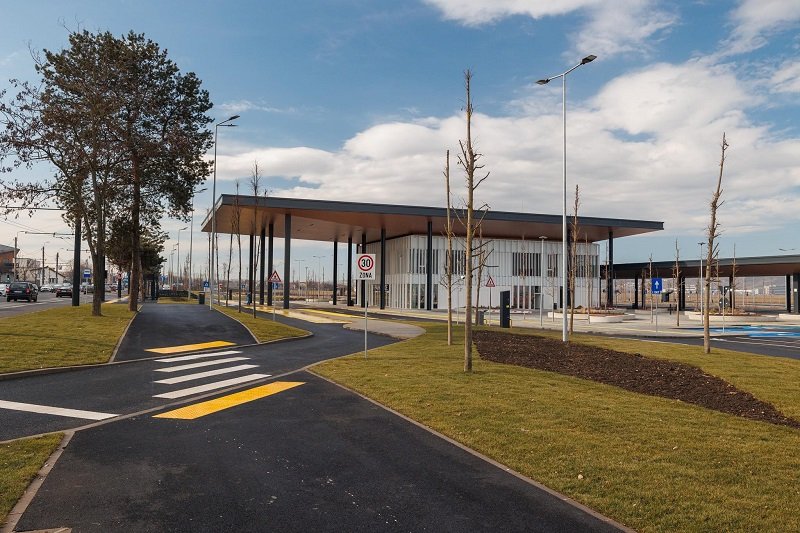 Scad prețurile în Park&Ride-ul Primăriei de la aeroport Cluj. VEZI LISTA DE TARIFE